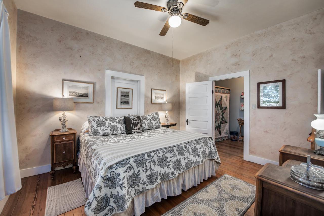 Barons Creekside Resort Fredericksburg Exteriér fotografie